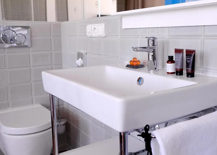 Avion - National Cultural Monument - Iconic Org ホテル 4*