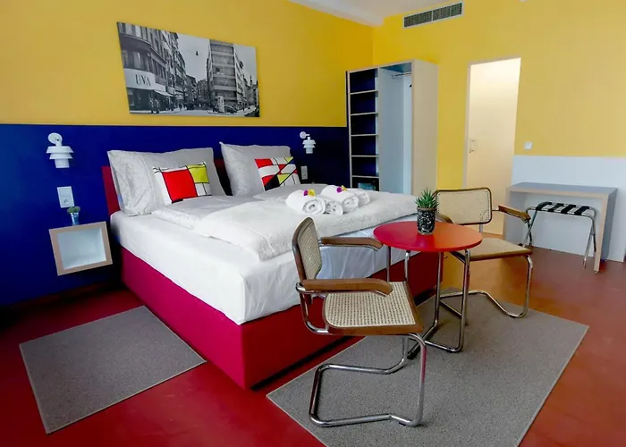 ホテル Avion - National Cultural Monument - Iconic Org