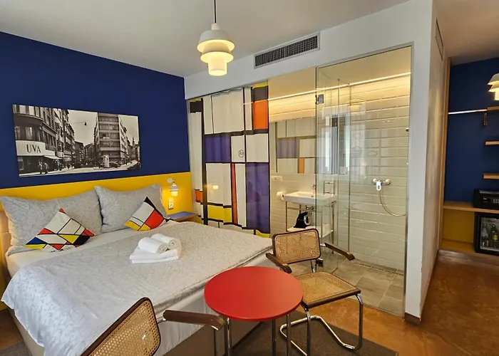 Avion - National Cultural Monument - Iconic Org ホテル 4*