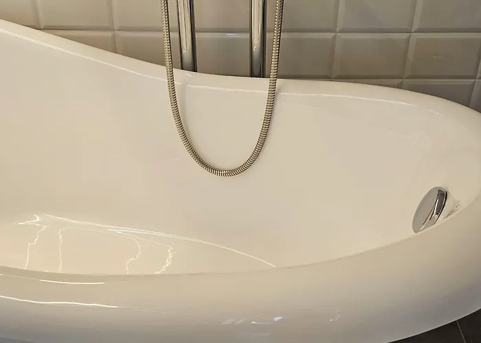 Avion - National Cultural Monument - Iconic Org ホテル ブルノ